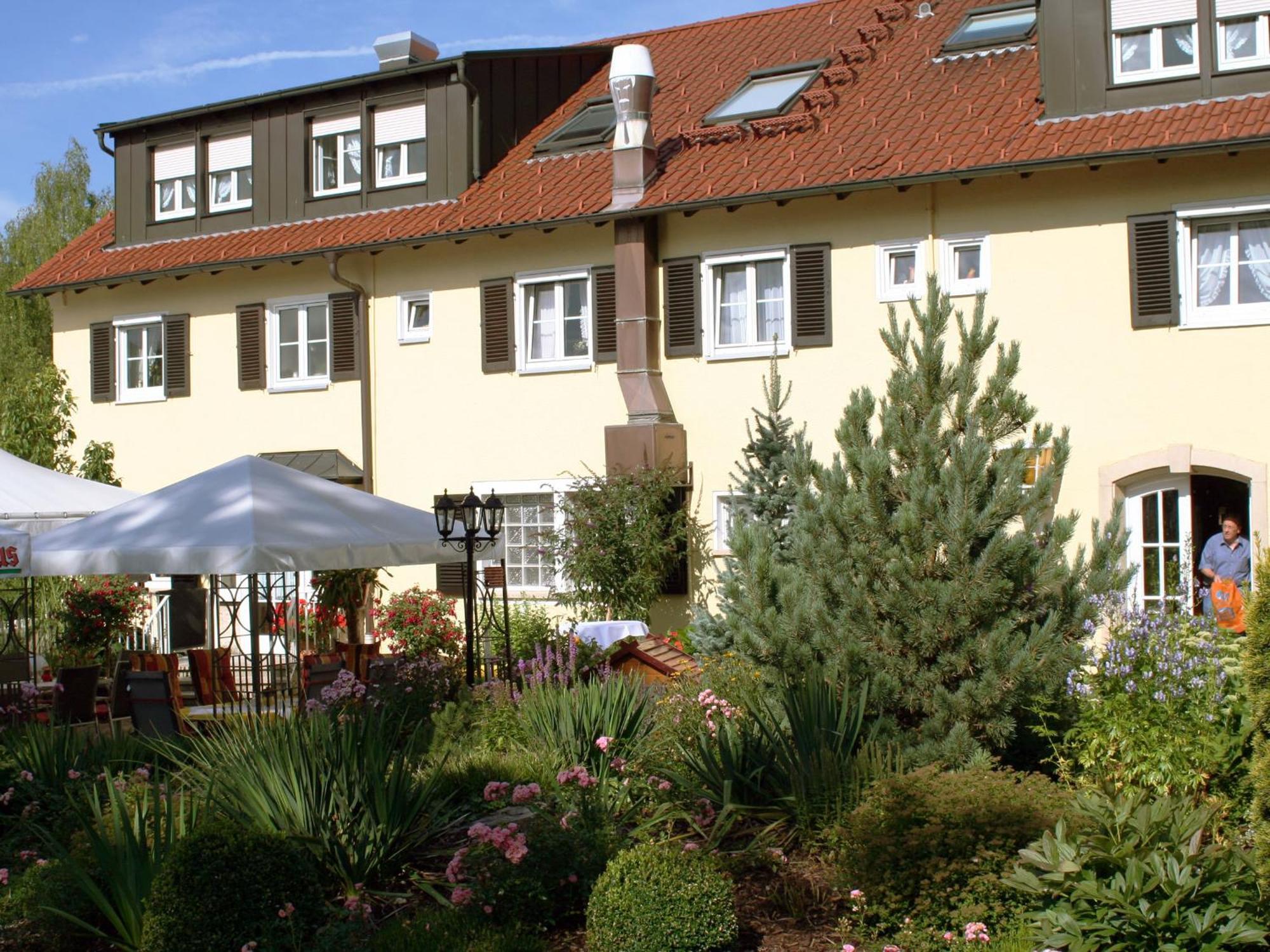 Hotel Garni In Der Breite อัลบ์ชตัดท์ ภายนอก รูปภาพ
