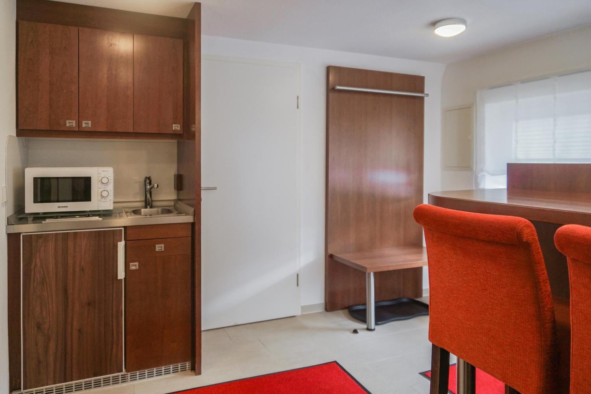 Hotel Garni In Der Breite อัลบ์ชตัดท์ ภายนอก รูปภาพ