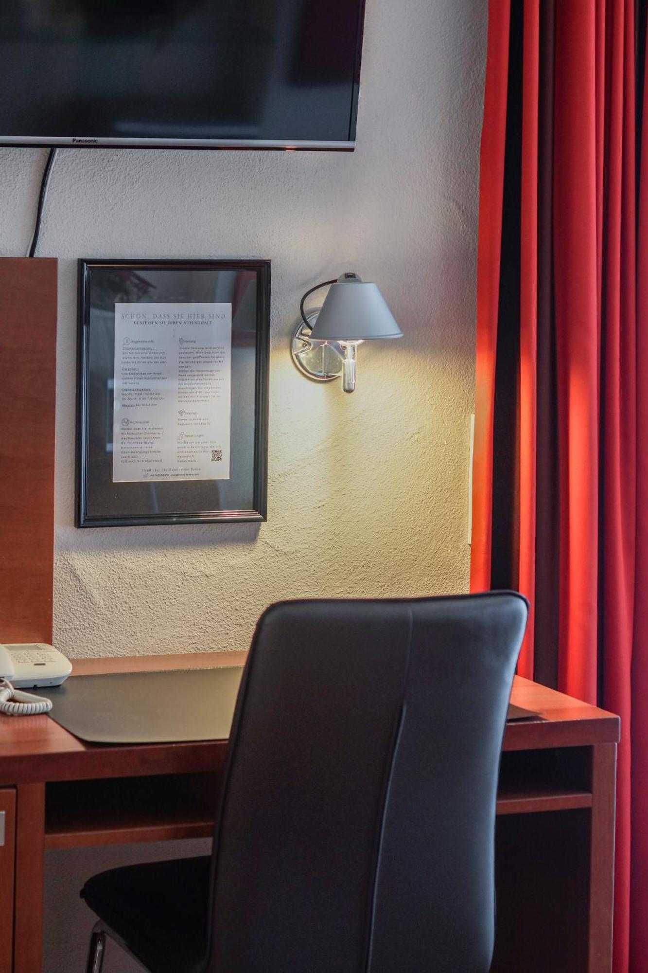 Hotel Garni In Der Breite อัลบ์ชตัดท์ ภายนอก รูปภาพ