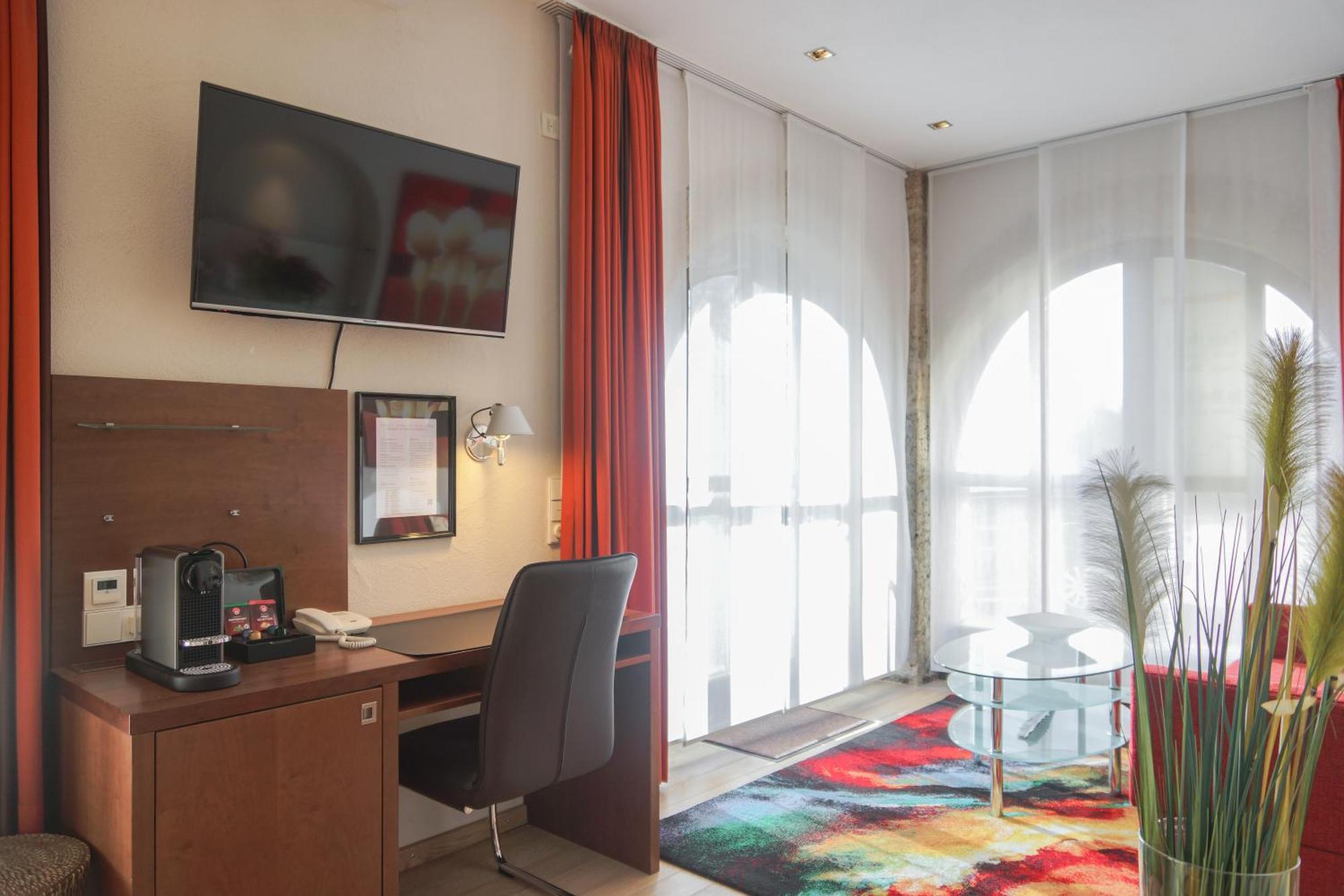Hotel Garni In Der Breite อัลบ์ชตัดท์ ภายนอก รูปภาพ