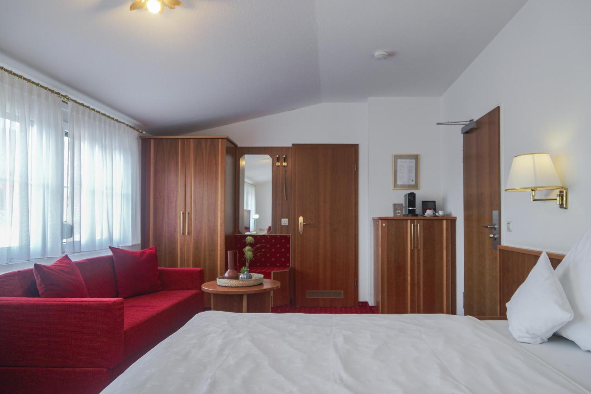Hotel Garni In Der Breite อัลบ์ชตัดท์ ภายนอก รูปภาพ