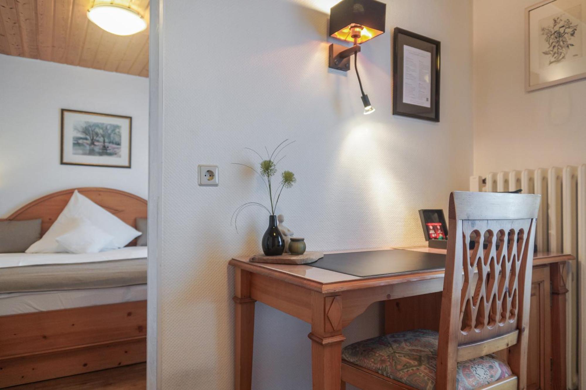 Hotel Garni In Der Breite อัลบ์ชตัดท์ ภายนอก รูปภาพ